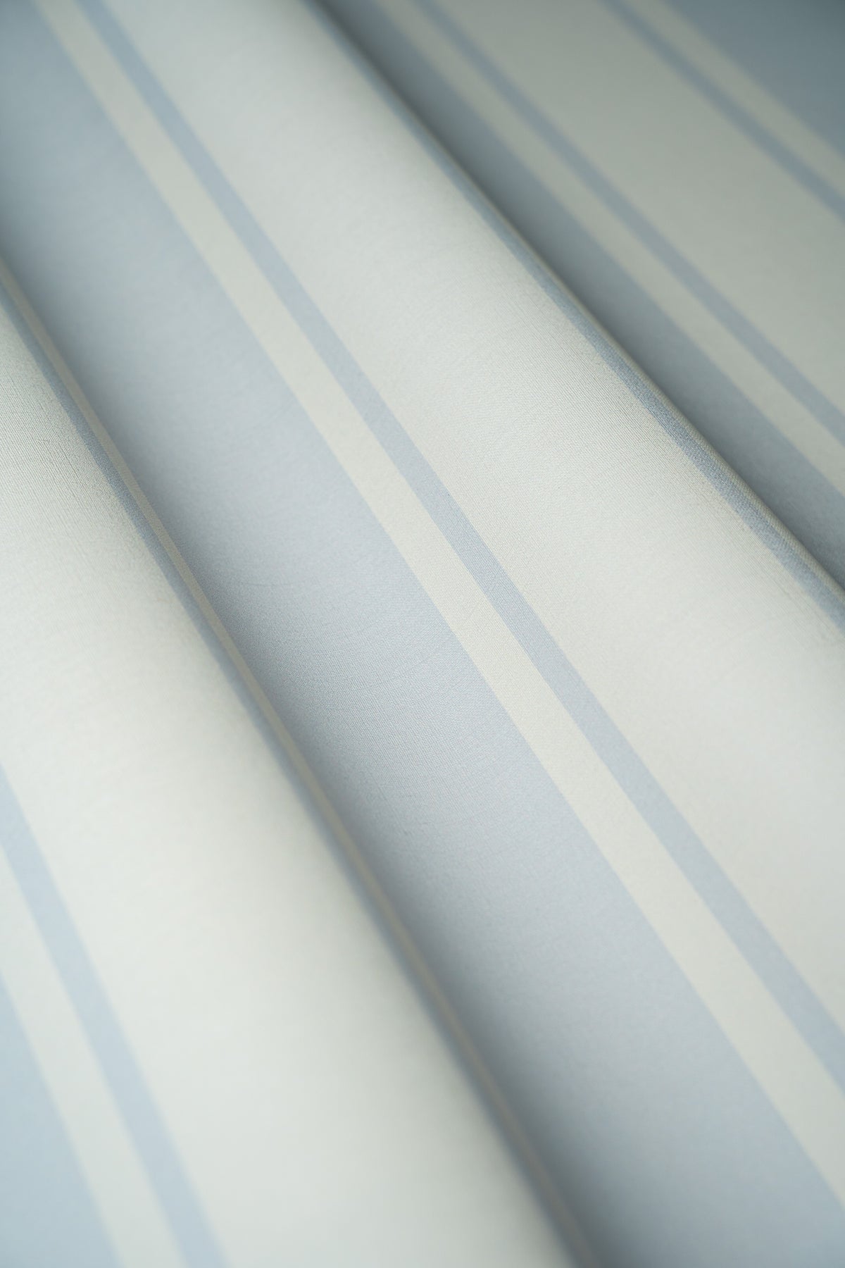 Tapete Gentle Stripe Dusty Blue