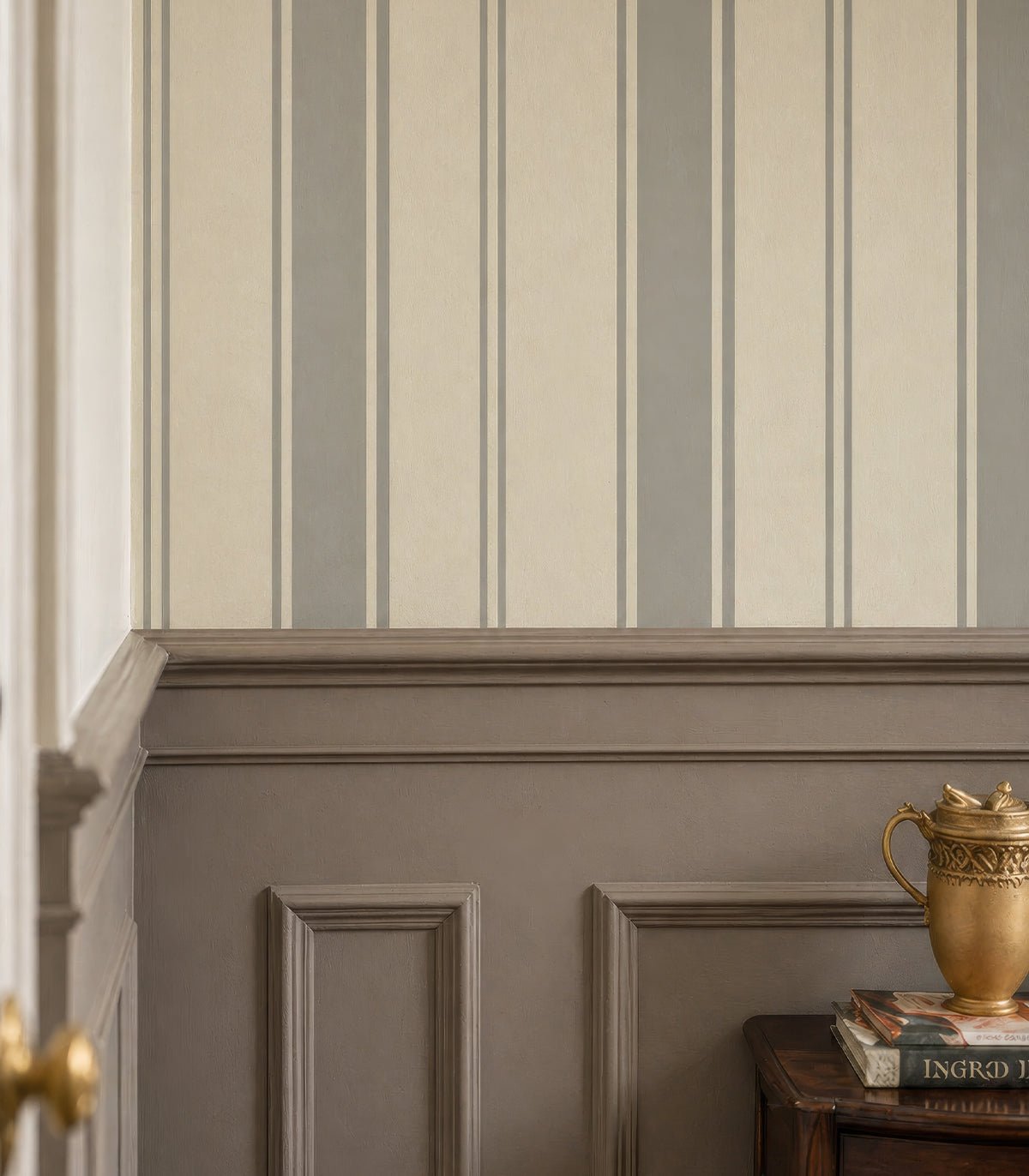 Tapeta Soft Stripe Mist Blue - Wallcolors®