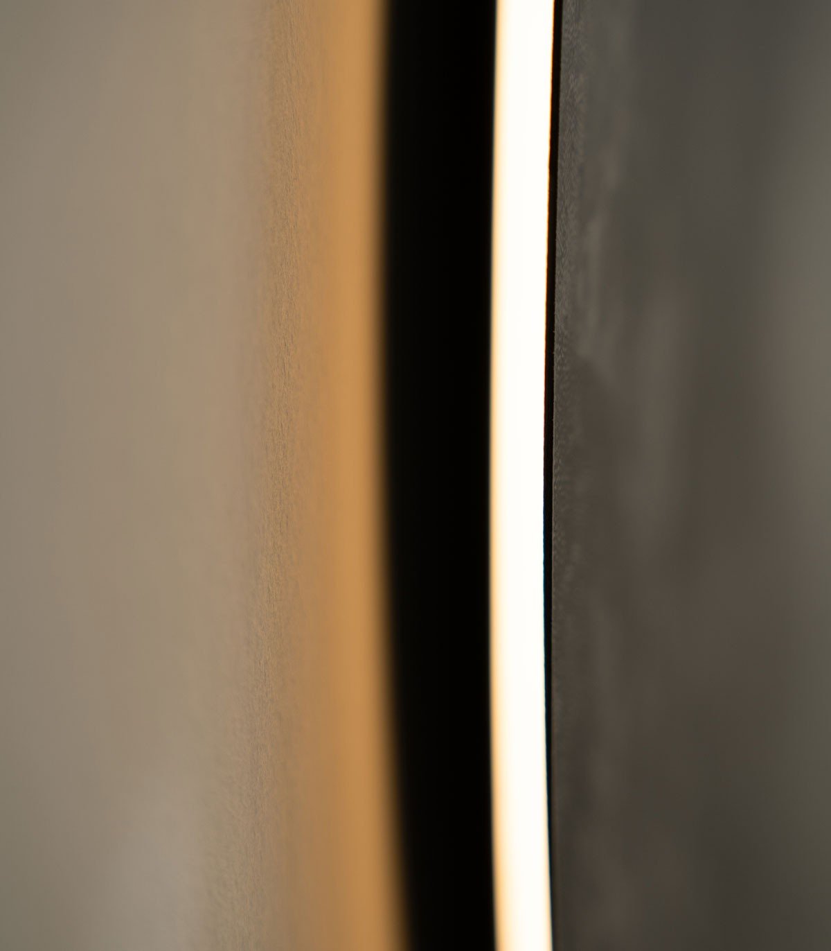 Dots Lighting Picturesque Valley of Serenity - Wallcolors®
