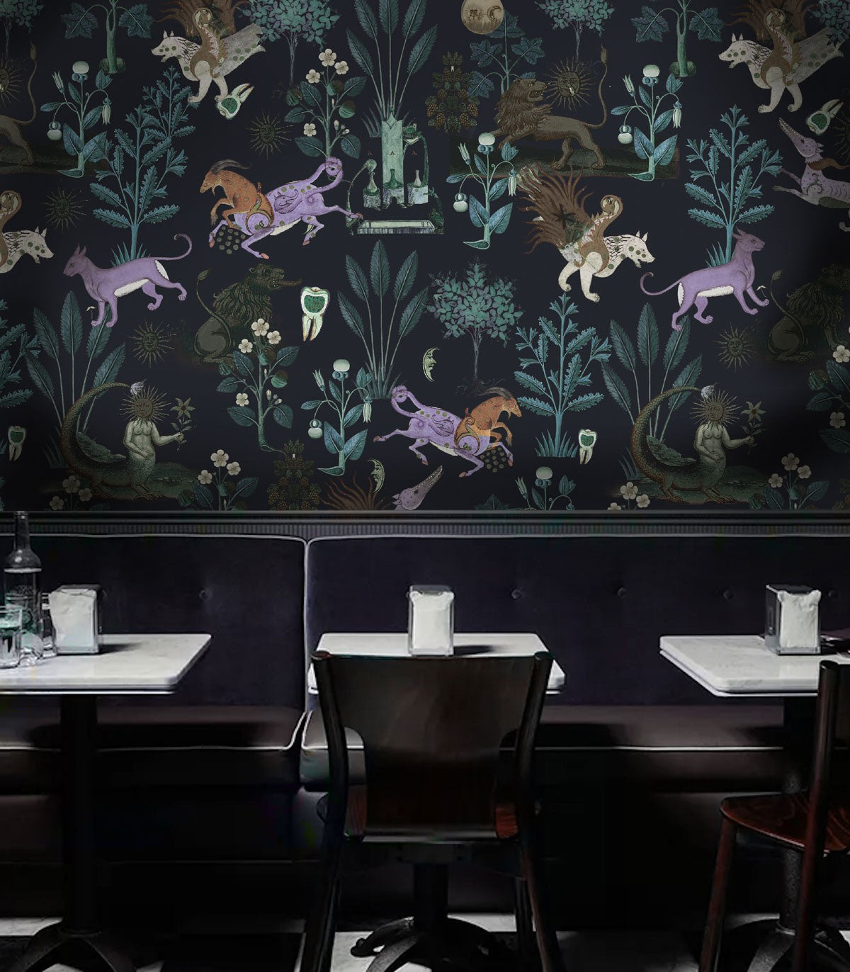 Wallpaper Botanic Beast Purple