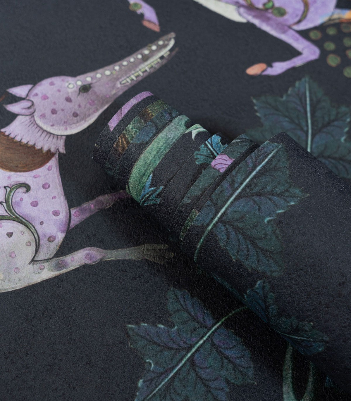 Wallpaper Botanic Beast Purple