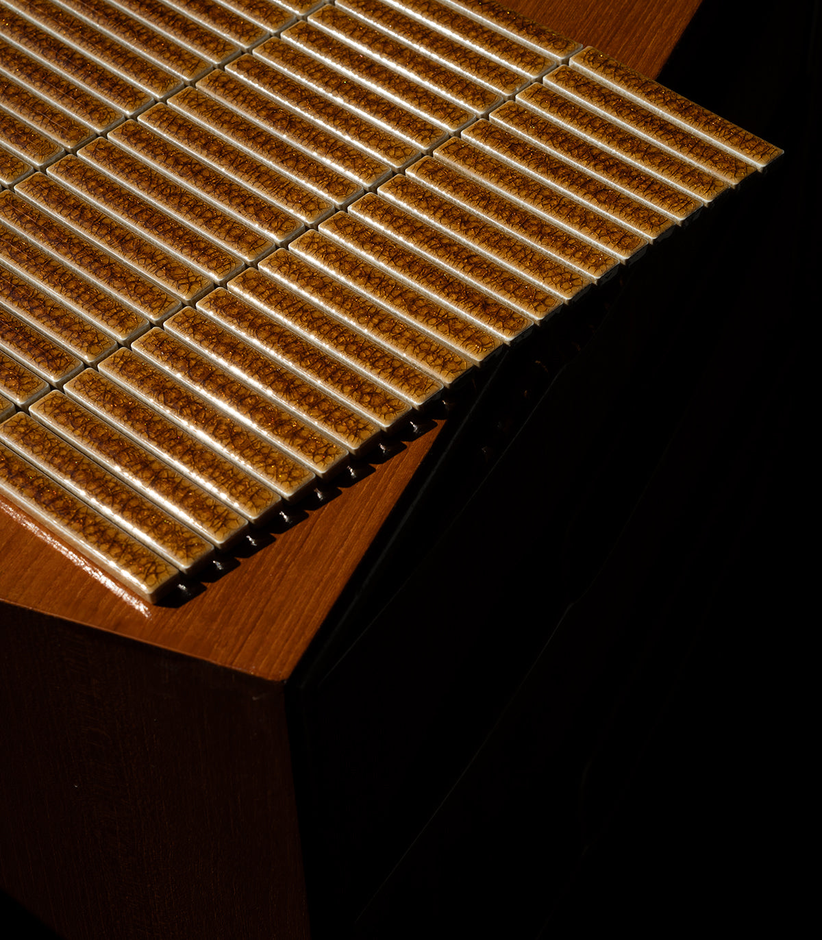 Mini-Klavier-Braun-Crackle-Mosaik